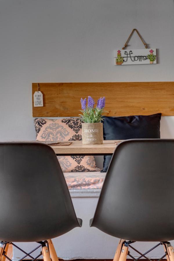 Fabbrica Bnb Vári Eksteriør billede